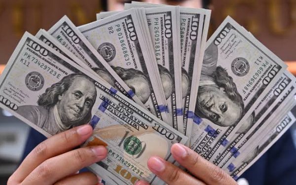 US Federal Deficit Set to Hit $2.1 Trillion as Spending Outpaces Tax Revenue