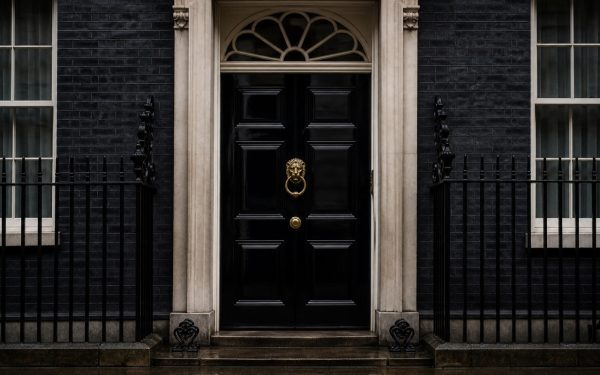 Keir Starmer Resigns as UK Prime Minister: “My Party Is Finished”