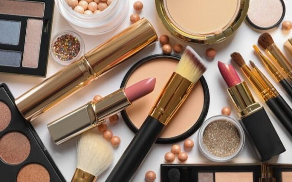 Beauty Brands Spend Up to 10% of Quick Commerce Sales on Ads, Says Redseer