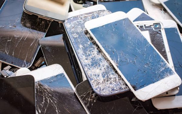 Smartphone Screen Damage Shortens Upgrade Cycles in India, Corning Survey