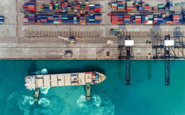 Dubai plans to build new port to bypass Strait of Hormuz