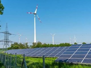 India Cross 300 GW Non-Fossil Capacity, Reaches 60% of 2030 Target