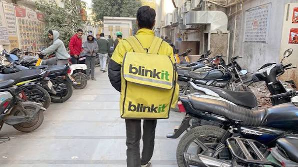 Blinkit Food Licence Suspended in Mumbai Over Cockroaches and Safety Lapses