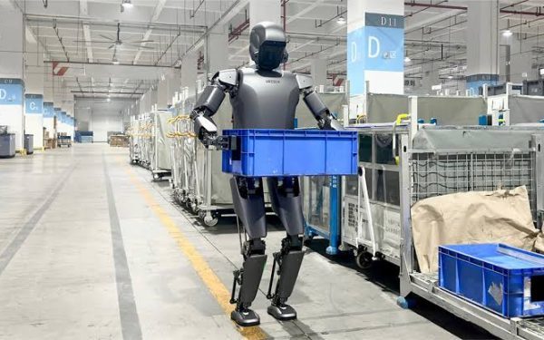 China Humanoid Robot Makers Hold 97% of Global Deployments, Report Says