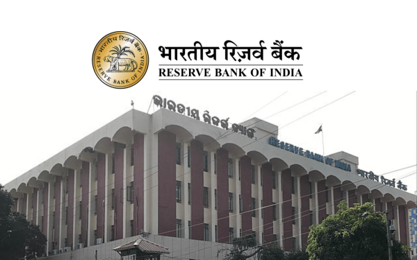 RBI Avoids Dollar Purchases for First Time in 11 Years