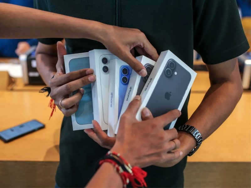 Apple May Shift 30-35% Of Global iPhone Production To India By 2031
