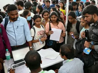 India unemployment rate falls to 5.1% in July