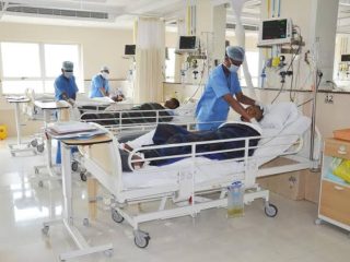 Parliament Panel Proposes 3-Star Hotel Cap on Private Hospital Room Rents
