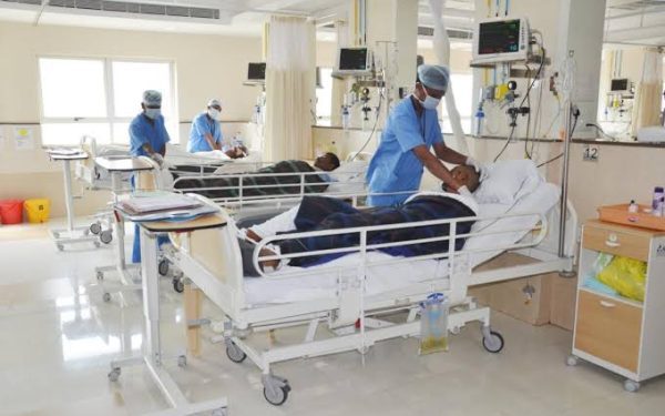 Parliament Panel Proposes 3-Star Hotel Cap on Private Hospital Room Rents