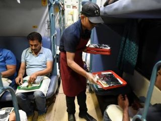 IRCTC Says 30% Passengers Opt Out of Prepaid Meals