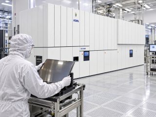 ASML 12-Inch Photomask Plan Unites Chip Giants
