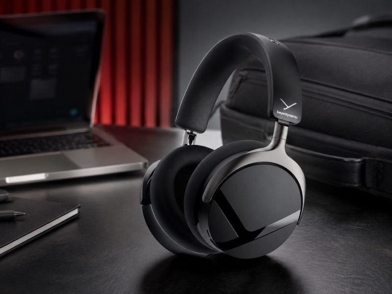 Aventho Y Brings 90-Hour ANC Headphones Downmarket