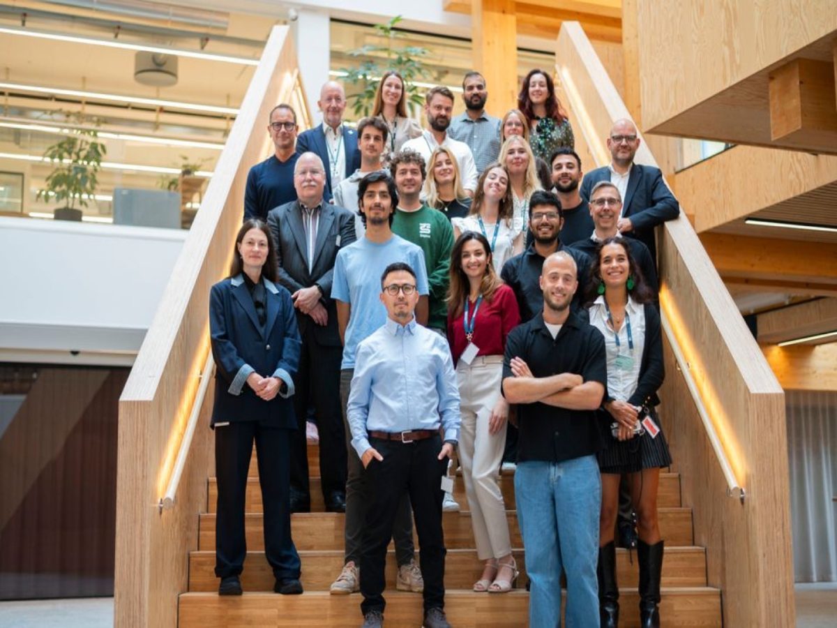 BioInnovation Institute cohort in the exact official same-event photograph