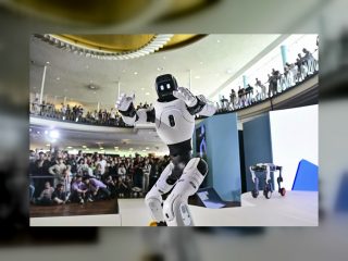 Robots on the Runway Turns IFA Into a Lab