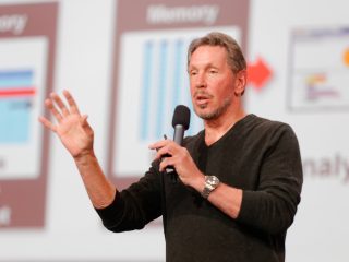 Oracle Says Ellison Cancelled Stock Sale Plan