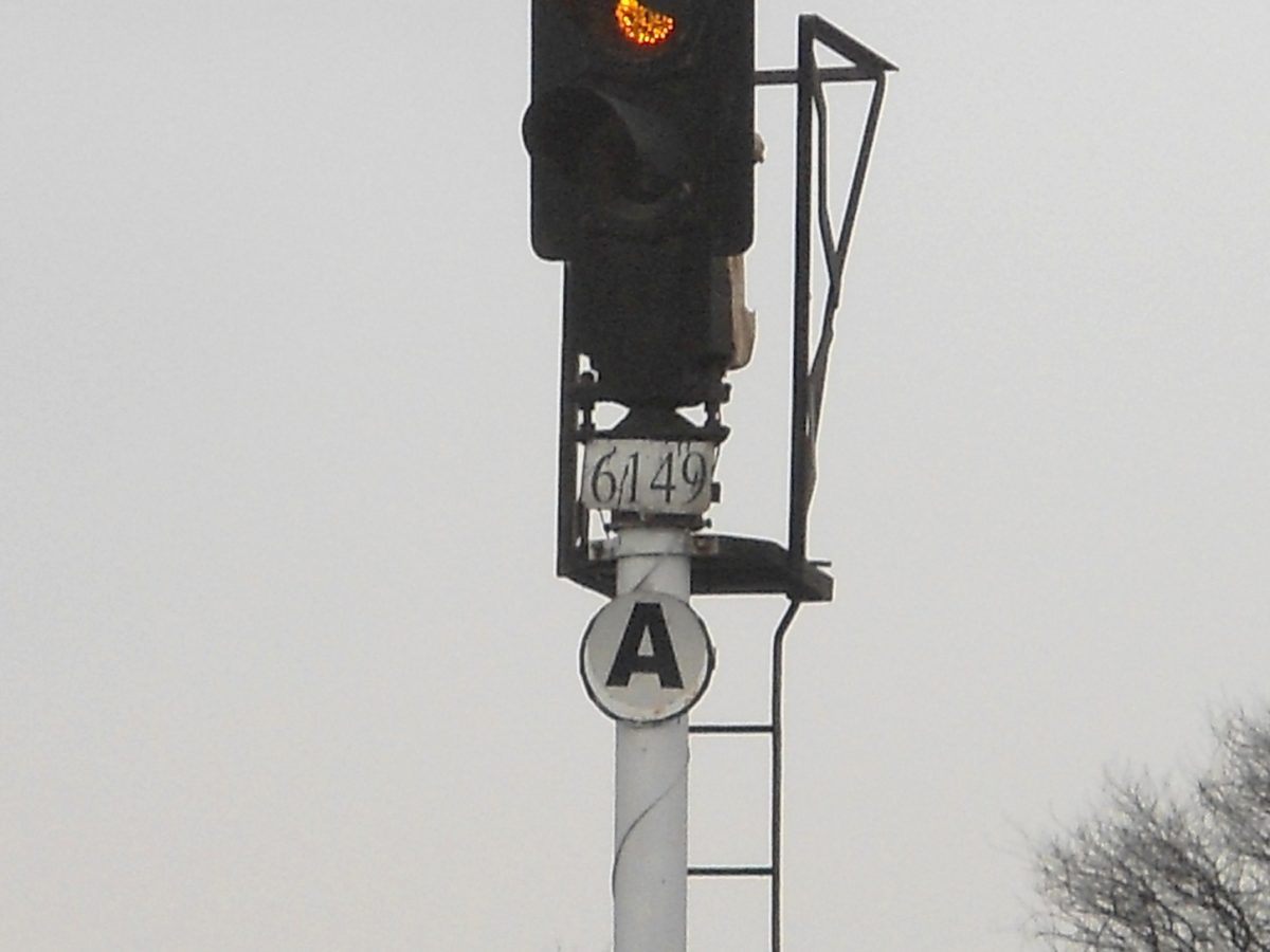 GPT Infra signalling order represented by a real Indian railway signal