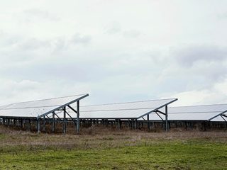 Waaree Renewable Forms Aurovault Data Centers
