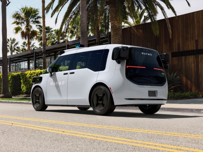 Waymo Las Vegas Robotaxi Opens to Public Riders